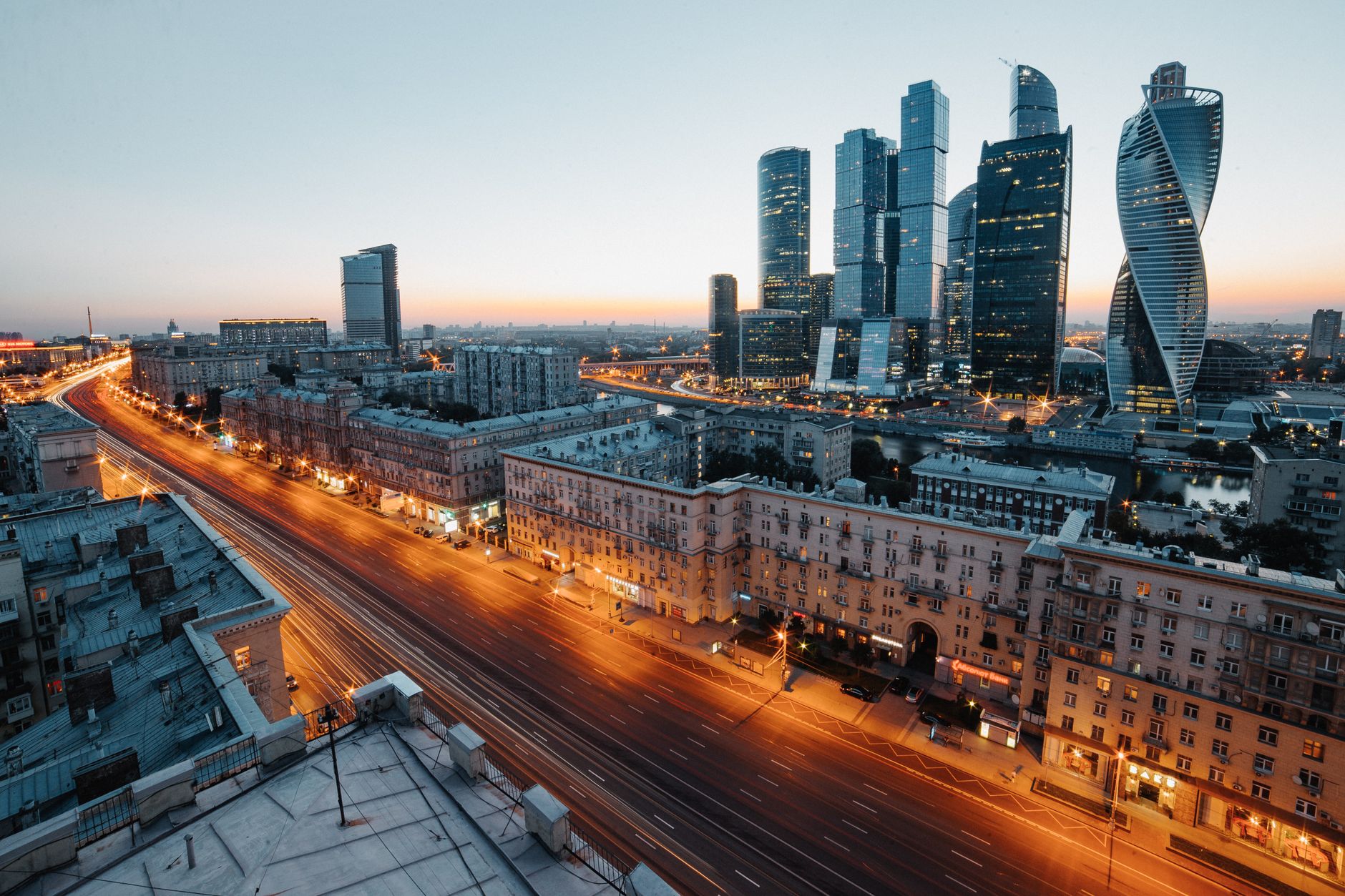 Города